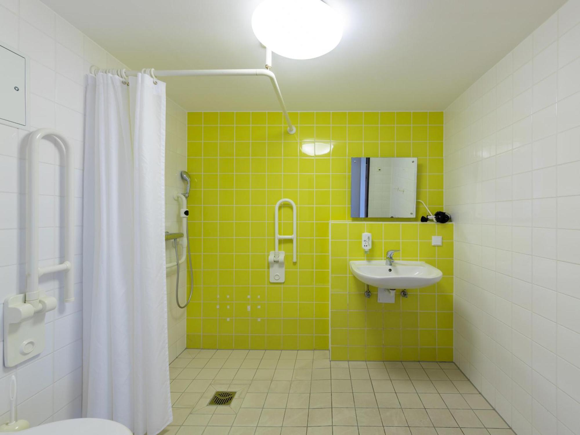 B&B Hotel Oberhausen Am Centro Екстериор снимка