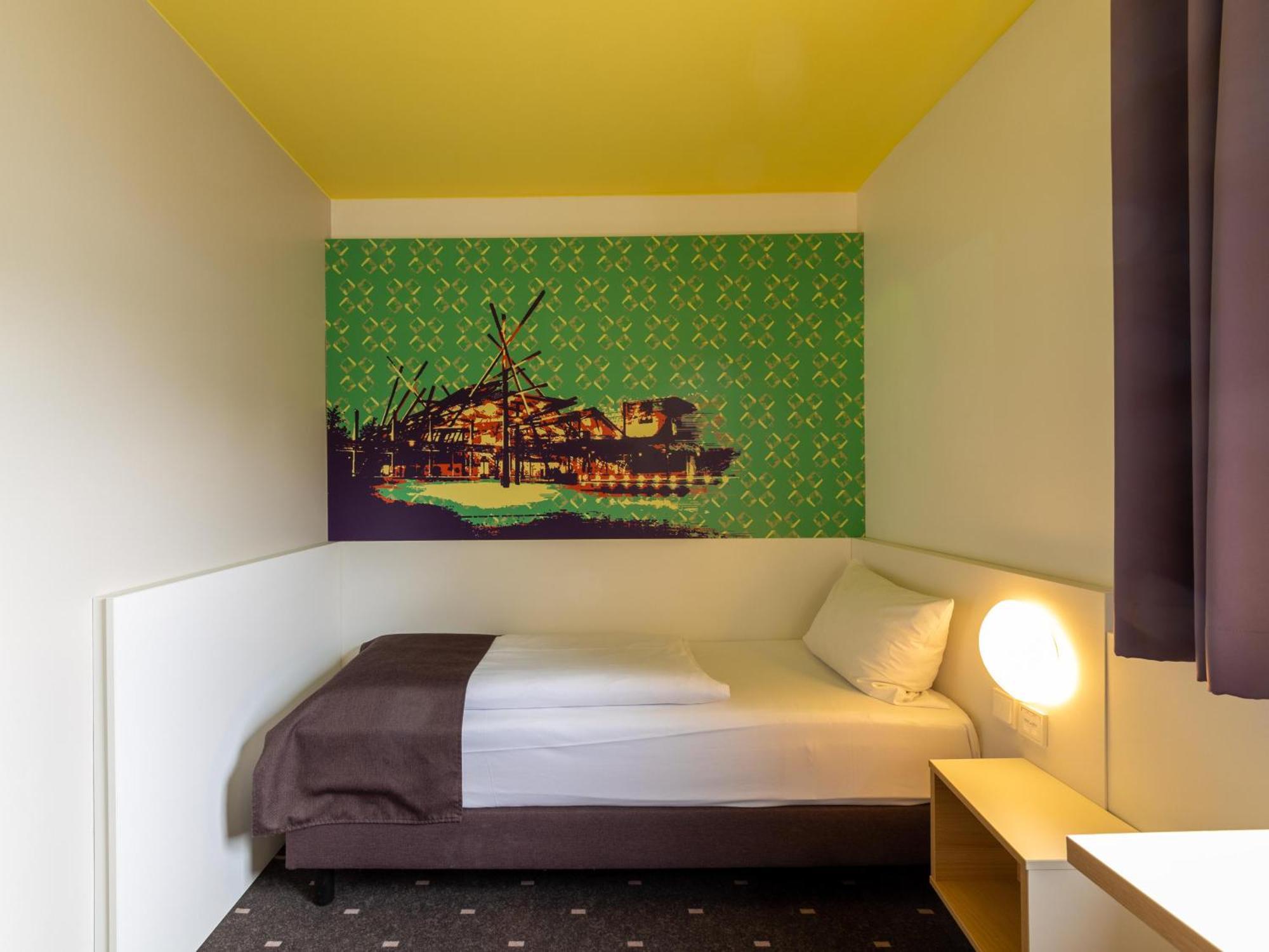 B&B Hotel Oberhausen Am Centro Екстериор снимка