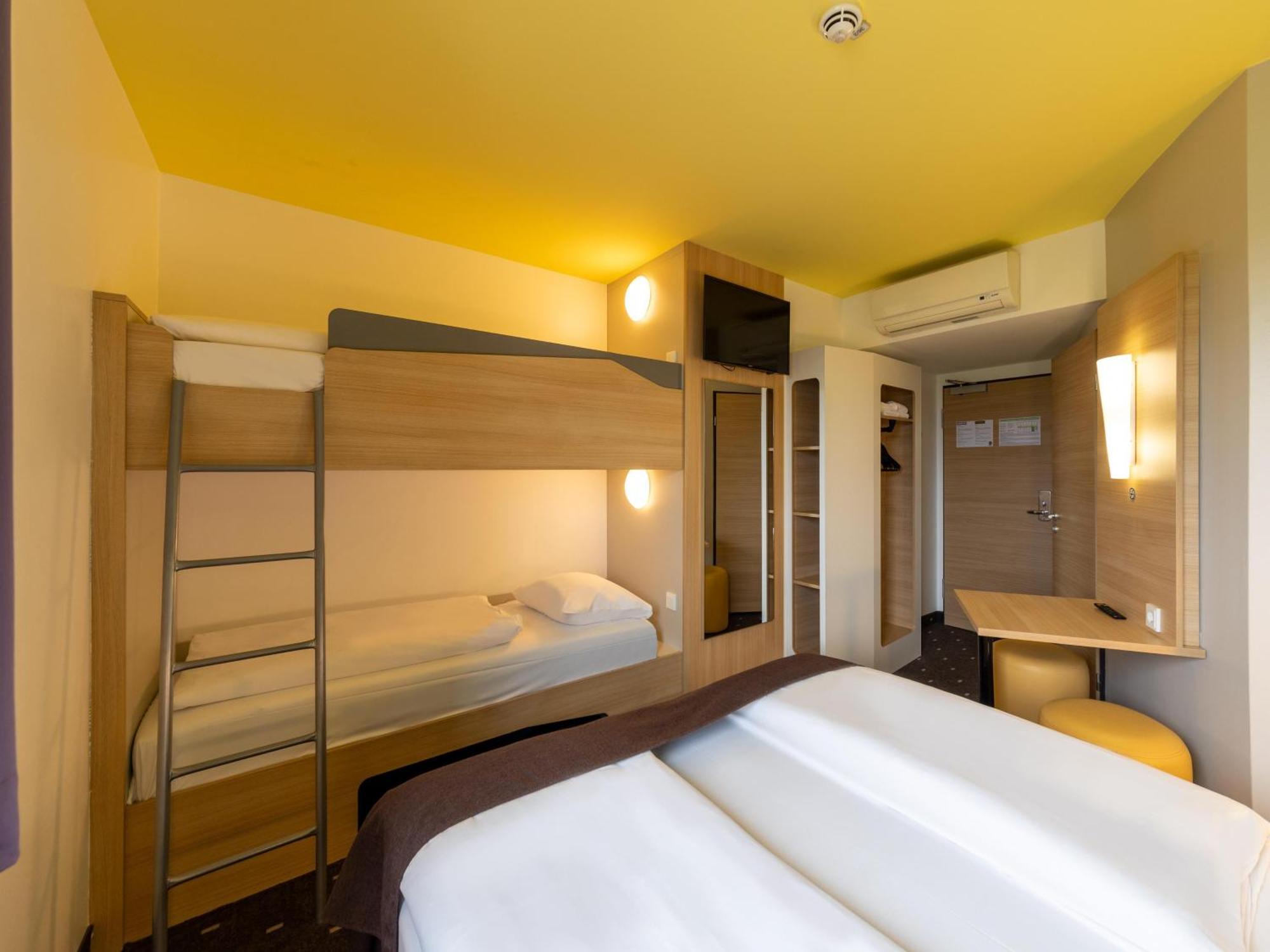 B&B Hotel Oberhausen Am Centro Екстериор снимка